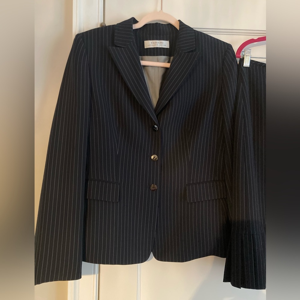 Tahari Three Button Jacket and Skirt Navy with White Pinstripe Suit (size 10)
